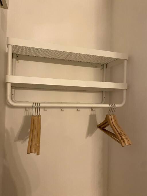 Mai Preisreduktion Rock - Self Check-in Apartment *