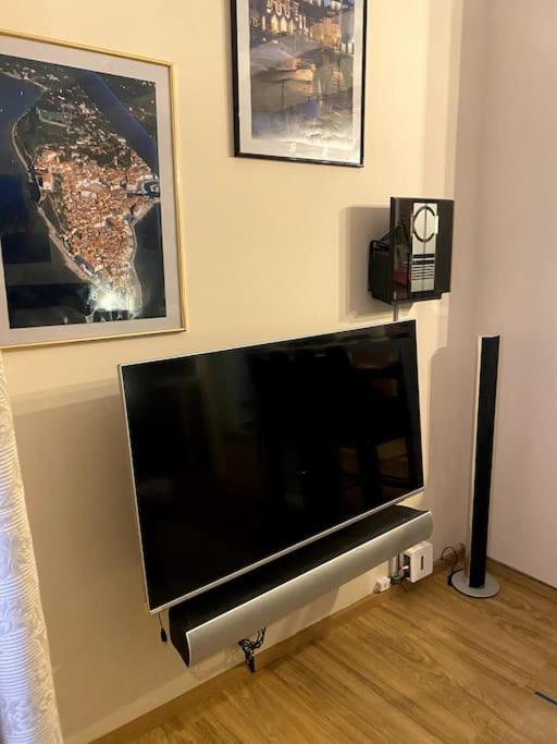 Mai Preisreduktion Rock - Self Check-in Apartment *